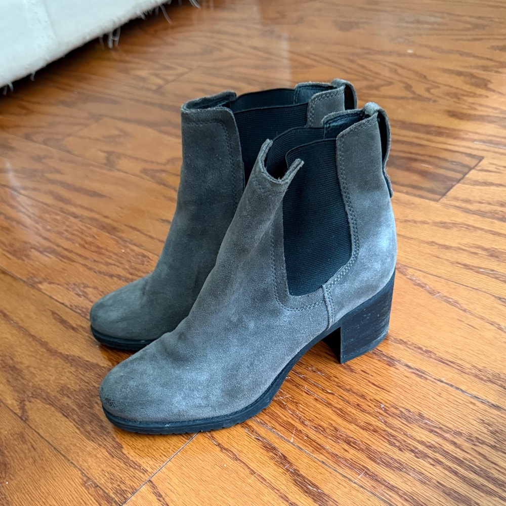 Sam Edelman Grey Booties - Picture 2 of 4